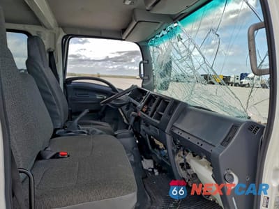 Piąte zdjęcie samochodu w środku: 2024 ISUZU NPR HD DUMP TRUCK VIN:54DC4J1D4RS205536 - miniatura