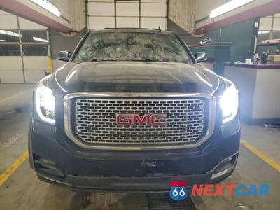Piąte zdjęcie samochodu w środku: 2016 GMC YUKON XL DENALI VIN:1GKS2HKJ3GR122885 - miniatura