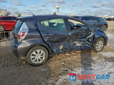 Trzecie zdjęcie samochodu z tyłu: 2014 TOYOTA PRIUS C VIN:JTDKDTB31E1571486 - miniatura