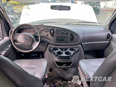 Zdjęcie 9 z 10 samochodu: 2007 FORD ECONOLINE E350 SUPER DUTY WAGON VIN:1FBNE31L07DB06585 - miniatura