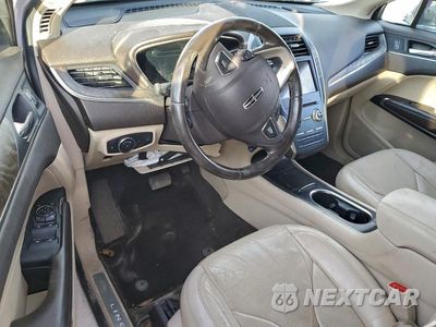 Zdjęcie 8 z 13 samochodu: 2017 LINCOLN MKC RESERVE VIN:5LMCJ3C90HUL61442 - miniatura