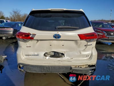 Zdjęcie 6 z 14 samochodu: 2017 TOYOTA HIGHLANDER HYBRID VIN:5TDBGRFH7HS028652 - miniatura