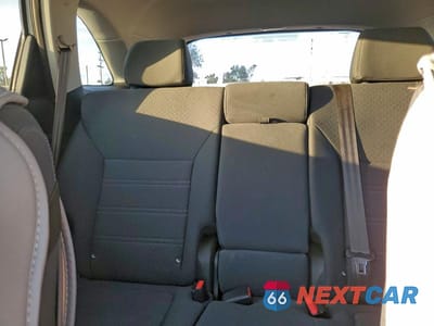 Zdjęcie 10 z 13 samochodu: 2019 KIA SORENTO LX VIN:5XYPG4A56KG598572 - miniatura