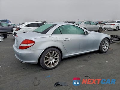Trzecie zdjęcie samochodu z tyłu: 2006 MERCEDES-BENZ SLK 350 VIN:WDBWK56F86F096302 - miniatura
