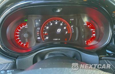 Zdjęcie 8 z 11 samochodu: 2021 DODGE DURANGO SRT HELLCAT VIN:1C4SDJH95MC740752 - miniatura