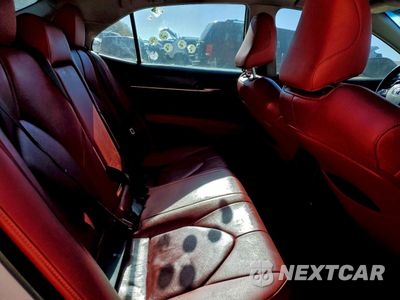 Zdjęcie 10 z 14 samochodu: 2018 TOYOTA CAMRY XSE VIN:4T1B61HK1JU150126 - miniatura
