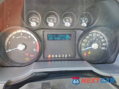 Zdjęcie 9 z 13 samochodu: 2013 FORD F550 FLATBED TRUCK VIN:1FDUF5GY8DEA10028 - miniatura