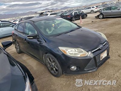 Czwarte zdjęcie samochodu z boku: 2014 FORD FOCUS SE VIN:1FADP3K22EL326522 - miniatura