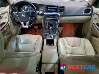 Zdjęcie 8 z 11 samochodu: 2012 VOLVO S60 T5 VIN:YV1622FS7C2123399 - miniatura