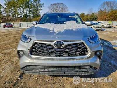 Piąte zdjęcie samochodu w środku: 2021 TOYOTA HIGHLANDER XLE VIN:5TDGZRAH8MS521161 - miniatura