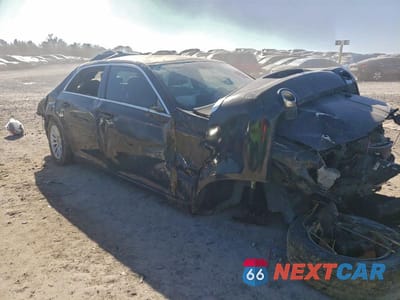 Czwarte zdjęcie samochodu z boku: 2013 CHRYSLER 300 VIN:2C3CCAAG9DH732736 - miniatura