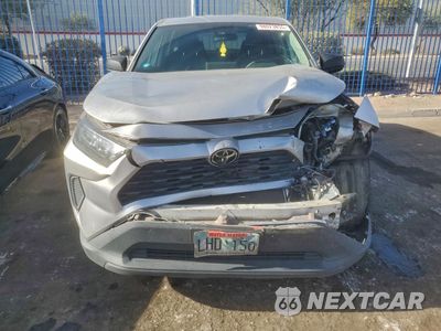 Piąte zdjęcie samochodu w środku: 2022 TOYOTA RAV4 LE VIN:2T3F1RFV2NC282418 - miniatura