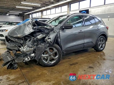 2025 FORD ESCAPE ST LINE 1FMCU9MN4SUB31127 - główne zdjęcie licytacji z USA - miniatura