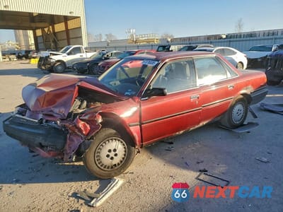 1990 TOYOTA CAMRY DLX 4T1SV21E8LU129726 - główne zdjęcie licytacji z USA - miniatura