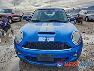 Piąte zdjęcie samochodu w środku: 2008 MINI COOPER S VIN:WMWMF73518TT87567 - miniatura