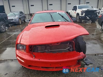 Piąte zdjęcie samochodu w środku: 2008 FORD MUSTANG GT VIN:1ZVHT82H385200622 - miniatura