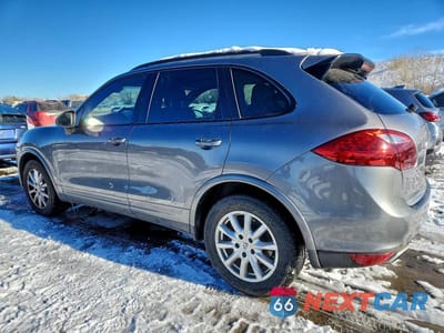 Drugie zdjęcie samochodu z przodu: 2012 PORSCHE CAYENNE VIN:WP1AA2A20CLA10039 - miniatura