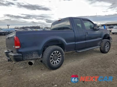 Trzecie zdjęcie samochodu z tyłu: 2000 FORD F250 SUPER DUTY VIN:1FTNX21F3YEC51013 - miniatura