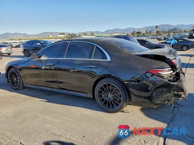 Drugie zdjęcie samochodu z przodu: 2022 MERCEDES-BENZ S 500 4MATIC VIN:W1K6G6DB3NA166217 - miniatura