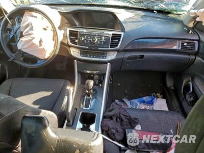 Zdjęcie 8 z 11 samochodu: 2015 HONDA ACCORD SPORT VIN:1HGCR2F57FA209788 - miniatura