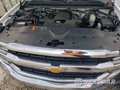 Zdjęcie 11 z 16 samochodu: 2018 CHEVROLET SILVERADO K1500 VIN:1GCNKNEC5JZ227729 - miniatura