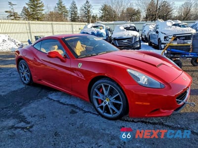 Czwarte zdjęcie samochodu z boku: 2014 FERRARI CALIFORNIA VIN:ZFF65TJA8E0199425 - miniatura