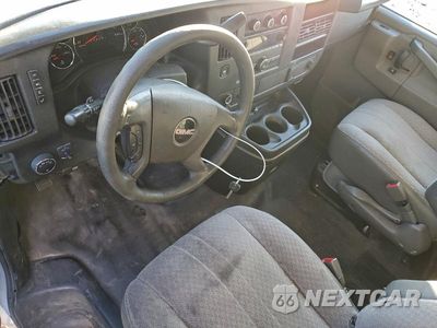 Zdjęcie 8 z 13 samochodu: 2017 GMC SAVANA 2500 UTILITY / SERVICE VAN VIN:1GTW7AFF7H1907552 - miniatura