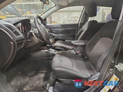 Zdjęcie 7 z 13 samochodu: 2018 MITSUBISHI RVR SE VIN:JA4AJ3AU1JZ601543 - miniatura