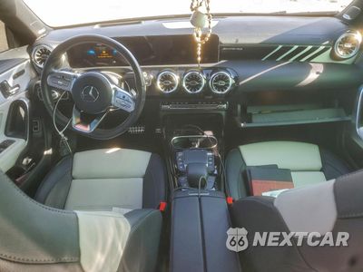 Zdjęcie 8 z 13 samochodu: 2022 MERCEDES-BENZ CLA 45 AMG VIN:W1K5J5DB6NN314411 - miniatura