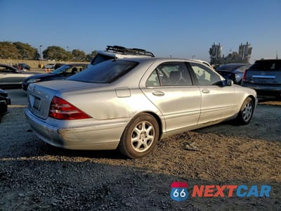 Trzecie zdjęcie samochodu z tyłu: 2002 MERCEDES-BENZ S 430 VIN:WDBNG70J52A312636 - miniatura