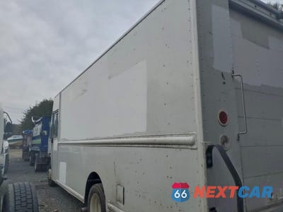 Drugie zdjęcie samochodu z przodu: 2021 FORD F59 DELIVERY TRUCK VIN:1F65F5KN7M0A00340 - miniatura