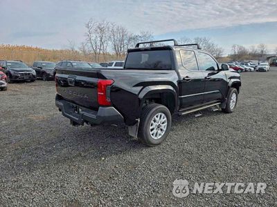 Czwarte zdjęcie samochodu z boku: 2024 TOYOTA TACOMA DOUBLE CAB VIN:3TYLD5KN1RT007867 - miniatura