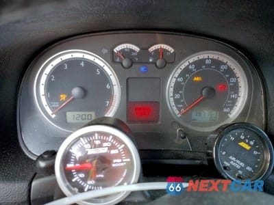 Zdjęcie 9 z 11 samochodu: 2005 VOLKSWAGEN JETTA GLI VIN:3VWSE69M25M028094 - miniatura