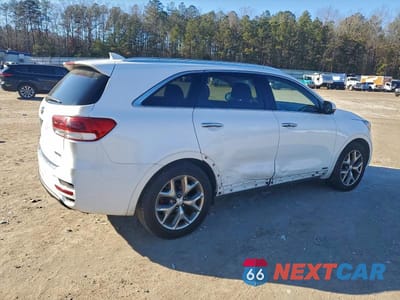 Trzecie zdjęcie samochodu z tyłu: 2017 KIA SORENTO SX VIN:5XYPKDA57HG262887 - miniatura