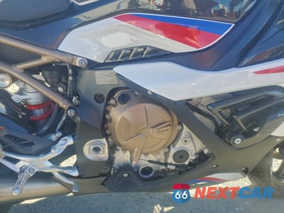 Zdjęcie 11 z 13 samochodu: 2021 BMW S 1000 RR VIN:WB10E2309M6D45040 - miniatura