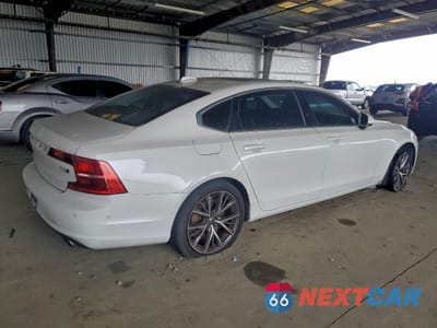 Trzecie zdjęcie samochodu z tyłu: 2018 VOLVO S90 T5 MOMENTUM VIN:LVY982MK0JP006759 - miniatura