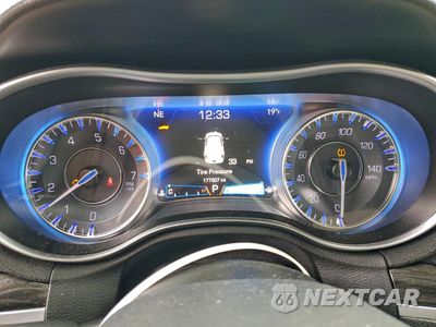 Zdjęcie 9 z 14 samochodu: 2015 CHRYSLER 300 LIMITED VIN:2C3CCAAG7FH920528 - miniatura