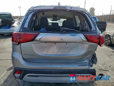 Zdjęcie 6 z 11 samochodu: 2020 MITSUBISHI OUTLANDER SE VIN:JA4AZ3A39LZ037899 - miniatura