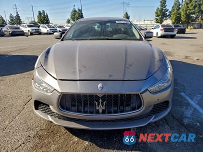 Piąte zdjęcie samochodu w środku: 2015 MASERATI GHIBLI S VIN:ZAM57RTA9F1138127 - miniatura