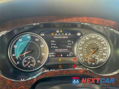 Piąte zdjęcie samochodu w środku: 2017 BENTLEY BENTAYGA VIN:SJAAC2ZV4HC016056 - miniatura