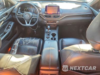 Zdjęcie 8 z 12 samochodu: 2019 NISSAN ALTIMA SL VIN:1N4BL4EVXKC175343 - miniatura