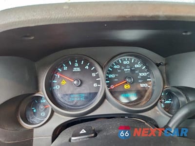 Zdjęcie 9 z 11 samochodu: 2011 CHEVROLET SILVERADO C1500 VIN:1GCNCPEAXBZ375772 - miniatura