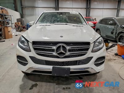 Piąte zdjęcie samochodu w środku: 2019 MERCEDES-BENZ GLE 400 4MATIC VIN:4JGDA5GBXKB210174 - miniatura