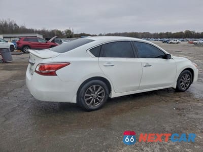 Trzecie zdjęcie samochodu z tyłu: 2015 NISSAN ALTIMA 2.5 S VIN:1N4AL3AP4FN910230 - miniatura