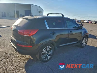 Trzecie zdjęcie samochodu z tyłu: 2016 KIA SPORTAGE EX VIN:KNDPC3AC0G7840054 - miniatura