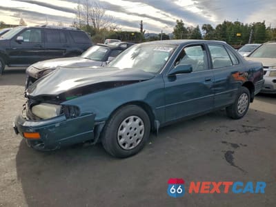 1996 TOYOTA CAMRY DX 4T1BG12K2TU713497 - główne zdjęcie licytacji z USA - miniatura