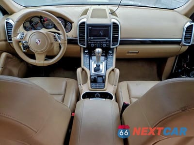 Zdjęcie 8 z 13 samochodu: 2011 PORSCHE CAYENNE VIN:WP1AA2A24BLA07935 - miniatura