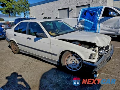 Czwarte zdjęcie samochodu z boku: 1993 BMW 318 I VIN:WBACA5315PFG05926 - miniatura