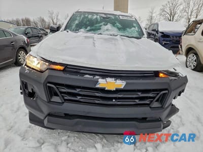 Piąte zdjęcie samochodu w środku: 2024 CHEVROLET COLORADO VIN:1GCPSBEK0R1146839 - miniatura