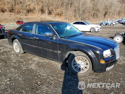 Czwarte zdjęcie samochodu z boku: 2011 CHRYSLER 300 TOURING VIN:2C3CA5CV3AH274468 - miniatura